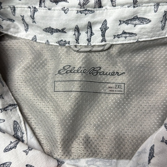 Eddie Bauer Fish Short Sleeve Button Down Shirt Size 2XL - Picture 8 of 9
